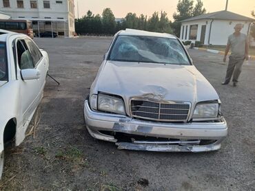 Çaydanlar: Mercedes-Benz 200: 2 l | 1994 il Sedan