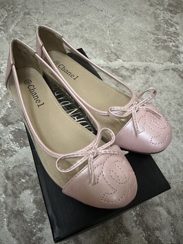 женские золотистые туфли: Туфли 38, цвет - Розовый