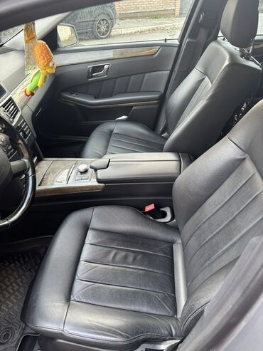 Mercedes-Benz: Mercedes-Benz E-klasa (W212) – limuzina, siva metalik - Motor i — 12