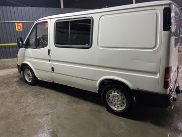 Ford: Ford Transit: 1996 г., 2.5 л, Механика, Дизель, Минивэн