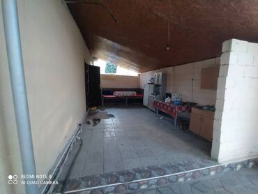 каныкей в шортах in Кыргызстан | БАТИРЛЕРДИ САТУУ: 4 кв. м, 4 бөлмө