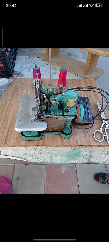 Sənaye tipli overlok tikiş maşını - 3 iplikli overlok tikişi üçün