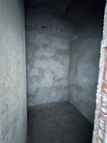 рынок баят квартира: 3 комнаты, 90 м², ул. Ахунбаева / Малдыбаева Элитка, 5 этаж, ПСО (под самоотделку) — 6