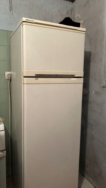 Кухонные комбайны и измельчители: Beko iki qapılı soyuducu - Brend/model: Beko (üst hissədə dondurucu