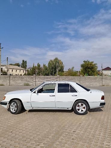 машина мерс с: Mercedes-Benz W124: 1991 г., 2.3 л, Механика, Бензин, Седан — 5