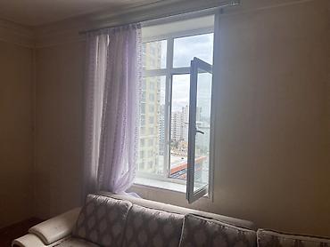 inşatcilarda: Kirayə verilir: geniş və işıqlı mənzil. Yalnız ailəyə verilir.72kv. M — 3