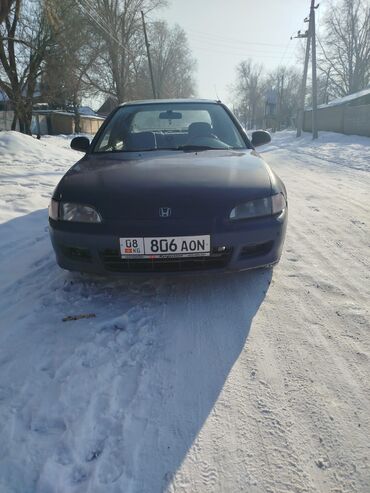 продаю авто хонда: Honda Civic: 1993 г., 1.5 л, Автомат, Бензин, Седан