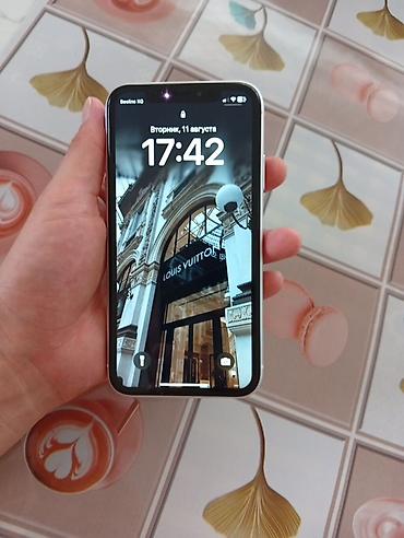 Apple iPhone: IPhone XR, белый Состояние идеальное АКБ 77 Фейс работают - Корпус — 2