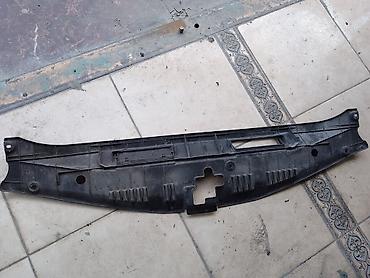 traktor es: Məhsul: Kapot altı plastik örtük (qril/korobka), ön şüşə altı hissə — 2