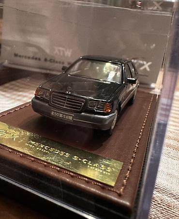 mercedes 140: 1:64 Mercedes-Benz S-Class 600 SEL (W140) miqyaslı kolleksiya modeli — 3