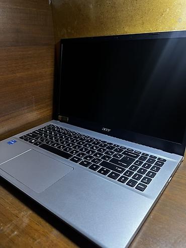 Acer noutbuk – 15.6" ekranlı, gümüşü gövdə İntel core i3 12-ci nəsil