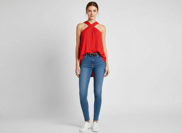 al nassr koszulka: Bershka, T-shirt damski, rozmiar S