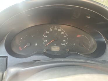 Nissan: Nissan Micra: 2002 г., 1.3 л, Механика, Бензин, Седан at lalafo.kg — 5 Nissan: Nissan Micra: 2002 г., 1.3 л, Механика, Бензин, Седан — 5