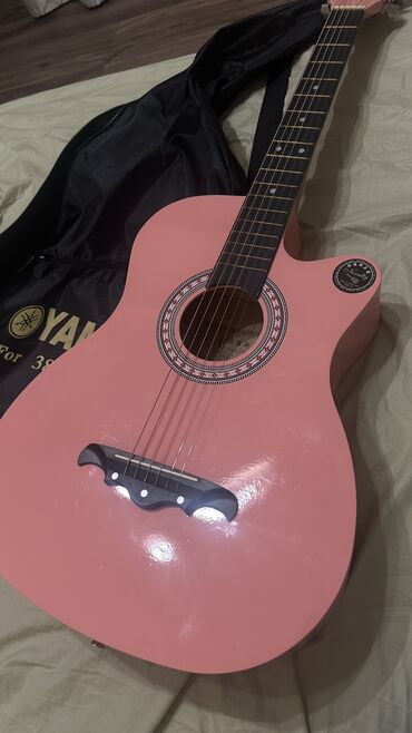 гитара размер 41: Продаю гитару новую в идеальном состоянии, 38 размер. Имеется чехол
