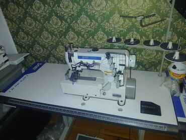 Tikiş maşınları: Yenidirler hec işlenmeyib birdefede olsa interlok 400 manatdir aşagida