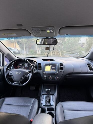 Kia: Taksiye Yararli Kredit yolu ile satilir İlkin odeniş en azi 3.000 azn — 14