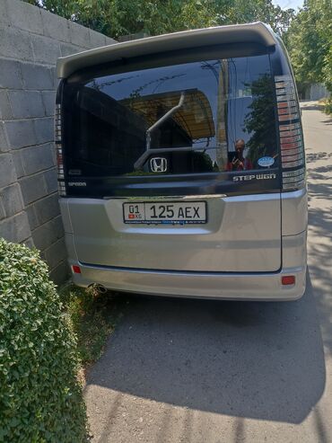 купить машину хендай солярис: Honda Stepwgn: 2004 г., 2 л, Автомат, Бензин, Минивэн