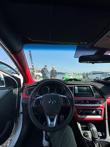 купить сонату: Hyundai Sonata: 2019 г., 2 л, Автомат, Газ, Седан — 5