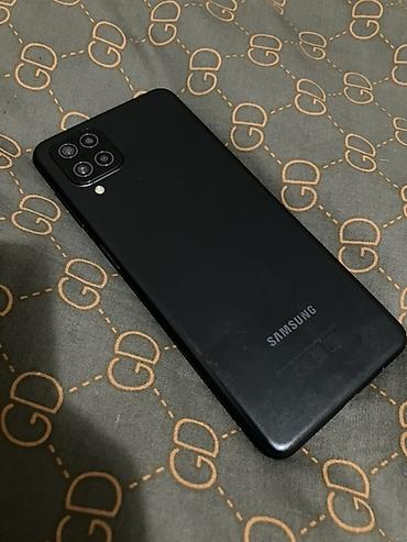 уборка матовой поверхности: Samsung Galaxy A12, Б/у, 32 ГБ, цвет - Черный, В рассрочку, 1 SIM, 2 SIM, eSIM — 3