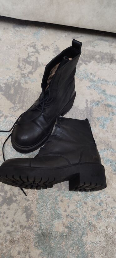 обувь зима: Берцы тоже ручная работа в идеальном состоянии 36-размер что бы