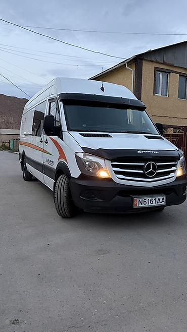 385 55: Mercedes-Benz Sprinter, цельнометаллический высокий фургон в длинной — 1