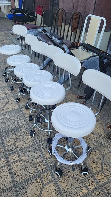 Salon, tibbi mebel dəsti: Tibbi refler 40 azndan başlayir Her nov salon Mallarinin topdam ve — 9