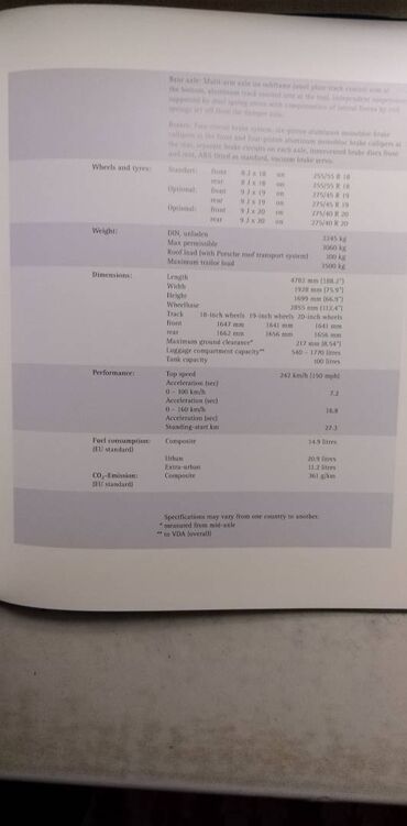 Knjige i stripovi: Knjiga: Porsche Cayenne, 2002. god. ISBN 3-7688-1403-3, veliki — 8