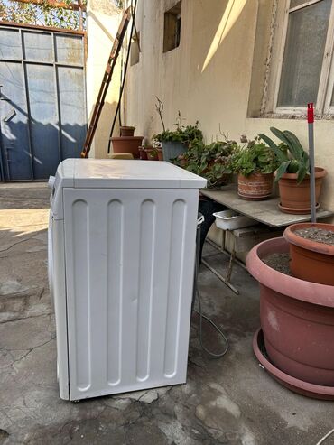 Paltaryuyan maşınlar: Paltaryuyan maşın Sharp, 7 kq, Avtomat, Qurutmasız, Kredit yoxdur — 2