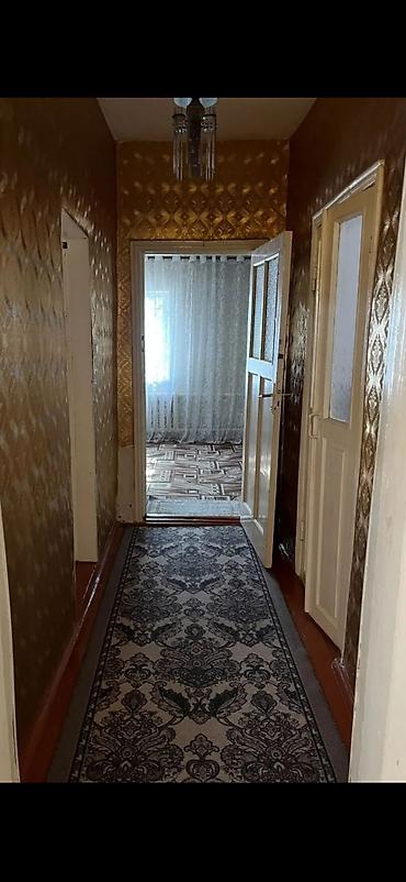 Үйлөрдү ижарага берүү: 60 м², 3 бөлмө, Жаш гвардия, Чогуу жашоосу жок — 5