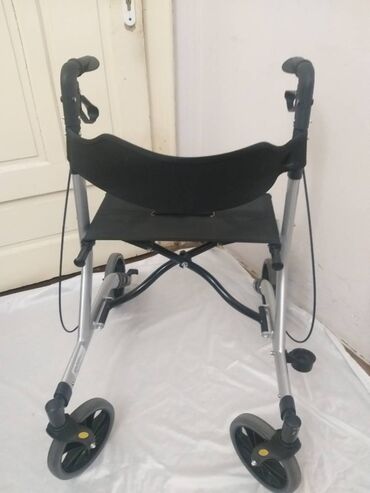 Hodalice, štake, štapovi za hodanje, kolica za hodanje: Nemacka aluminijumska hodalica-setalica, sa 4 tocka, marke ROLLATOR — 5