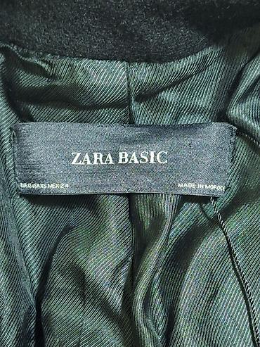 Kaputi: Zara vuneni kaput – crni, elegantan i topao. - Veličina: XS (odgovara — 9