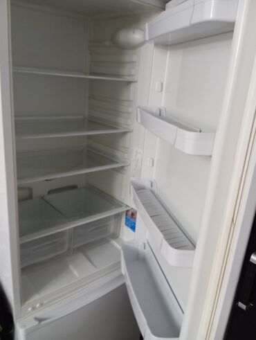 Техника для кухни: Холодильник Indesit, Б/у, Однокамерный