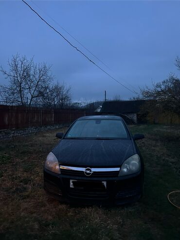 4 qapili niva satilir: Opel Astra: 0.3 l | 2006 il | 35200 km Hetçbek