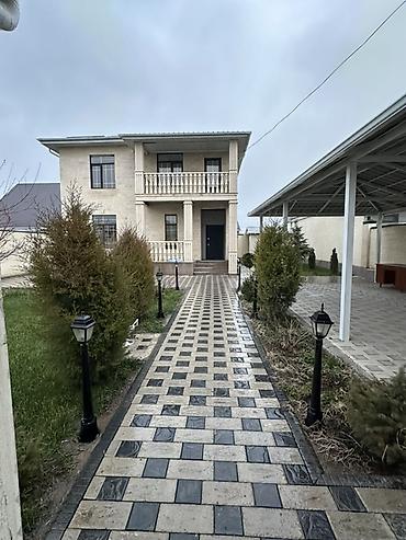 Продажа коттеджей и домов: Ак-Ордо 3 конушунан 2 кабаттуу үй сатылат ички ремонту толук бүтө — 1