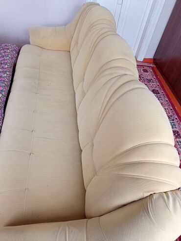 большой раскладной диван: Диван-кровать, Б/у