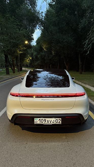 Porsche: Porsche : 2022 г., Электромобиль, Седан — 5