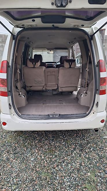 Toyota: Toyota Noah: 2003 г., Автомат, Бензин, Минивэн — 6