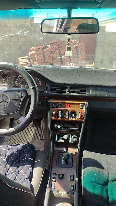 2 8: Mercedes-Benz W124: 1993 г., 3.2 л, Автомат, Бензин, Универсал — 4