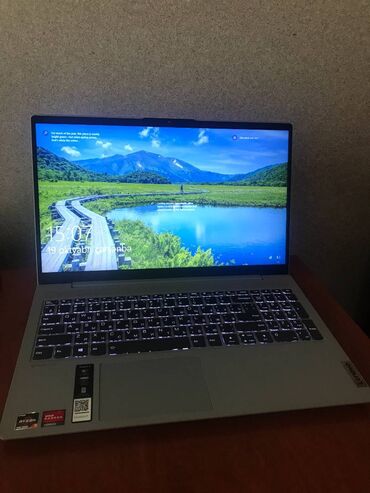 lenovo ideapad: AMD Ryzen 3, 8 GB, 15.6 "