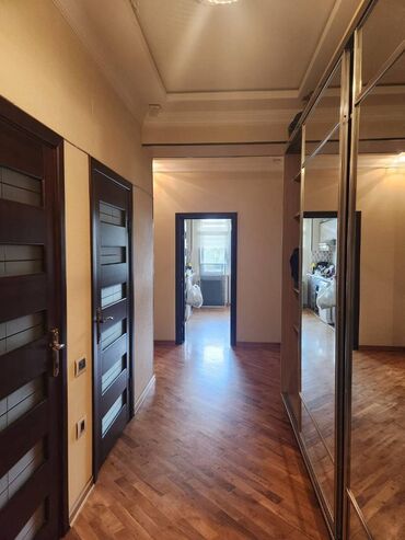 Uzunmüddətli kirayə mənzillər: Neftçilər metrosundan çox yaxın piyada məsafədə,Star İdman — 9