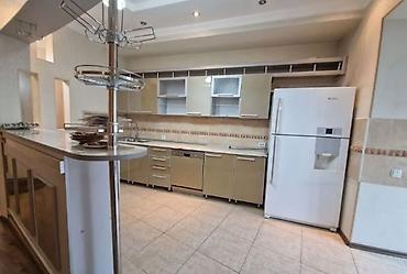 Долгосрочная аренда квартир: 3 комнаты, Собственник, Без подселения, С мебелью полностью — 1