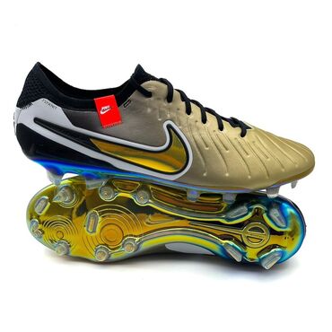 сороконожки для футбола адидас: Мужские кроссовки, 39, Nike, Новый, цвет - Золотой, Самовывоз