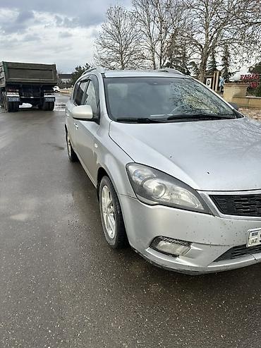 Kia: Kia Ceed: 1.6 l | 2009 il Universal — 2