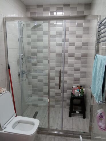 Duş kabinaları, arakəsmələr: Arakəsmə, Künc üçün — 16