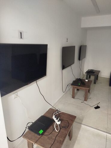 Təlim, kurslar: PlayStation oyun guşəsi avadanlıqları • Komplekt: divara