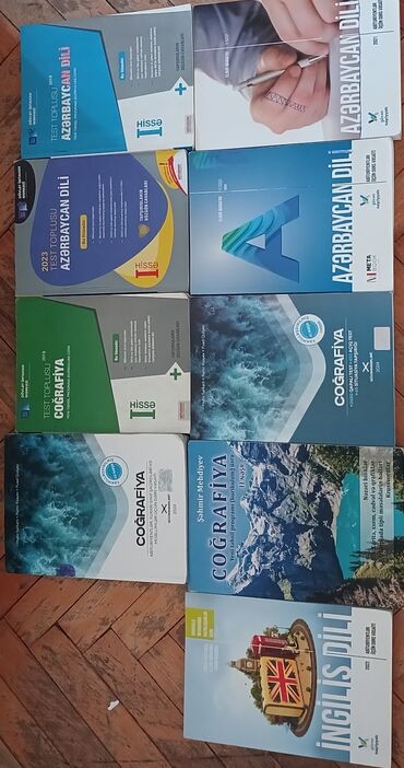 Чехлы: DİM və digər nəşriyyatların abituriyentlər üçün dərs vəsaitləri və
