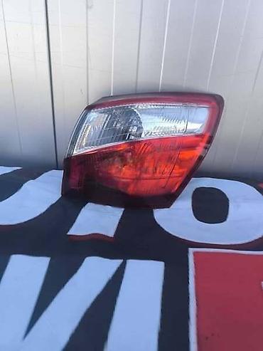 nodi auto: DESNO STOP SVETLO NA ŠASIJI ZA NISSAN QASHQAI + 2 OD 2007. DO 2014 — 1