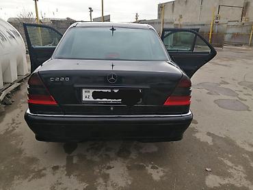 mersedes g 63: Mercedes-Benz C-Class: 2.2 l | 1999 il Sedan — 1