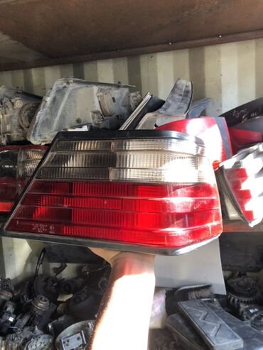 ауди с4 задний стоп: Задний правый стоп-сигнал Mercedes-Benz Аналог