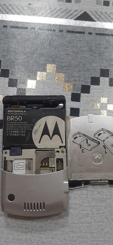 nokia n86 8mp: Motorola 8 GB, rəng - Gümüşü, Düyməli — 2
